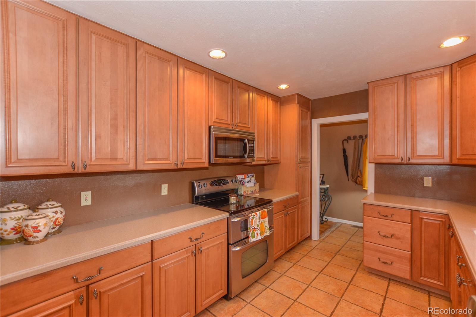 3135 Wright Street Wheat Ridge, CO 80215 - Photo 5 of 19