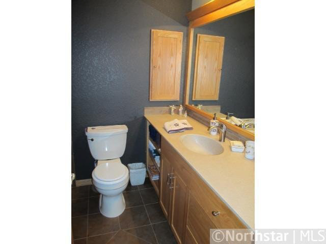 18200 Valley View Road Eden Prairie, MN 55346 - Photo 11 of 16 Gallery Image 11