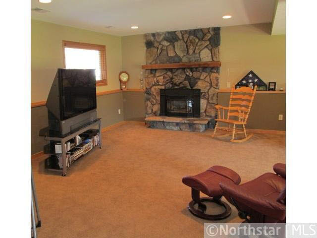 18200 Valley View Road Eden Prairie, MN 55346 - Photo 9 of 16 Gallery Image 9