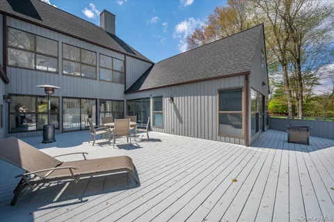 $1,795,000 | 20 Ponds Lane, Purchase, NY 10577