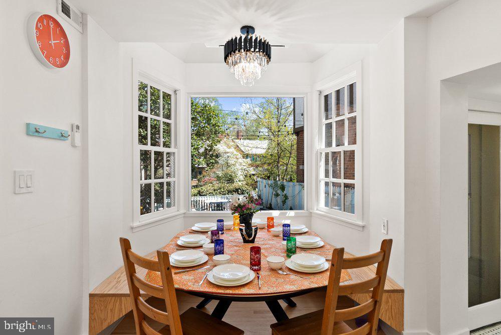 4400 Q Street Northwest Washington, DC 20007 - Photo 13 of 52 Breakfast Area with Built-in Banquette