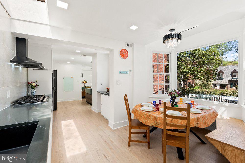 4400 Q Street Northwest Washington, DC 20007 - Photo 14 of 52 Breakfast Area
