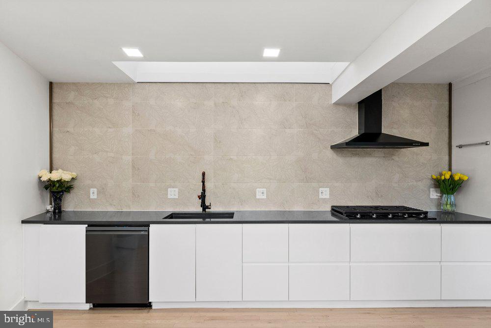 4400 Q Street Northwest Washington, DC 20007 - Photo 15 of 52 Kitchen
