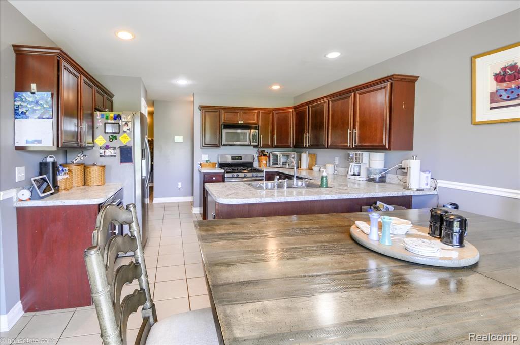317 North Summers Road Imlay City, MI 48444 - Photo 9 of 53 Gallery Image 9