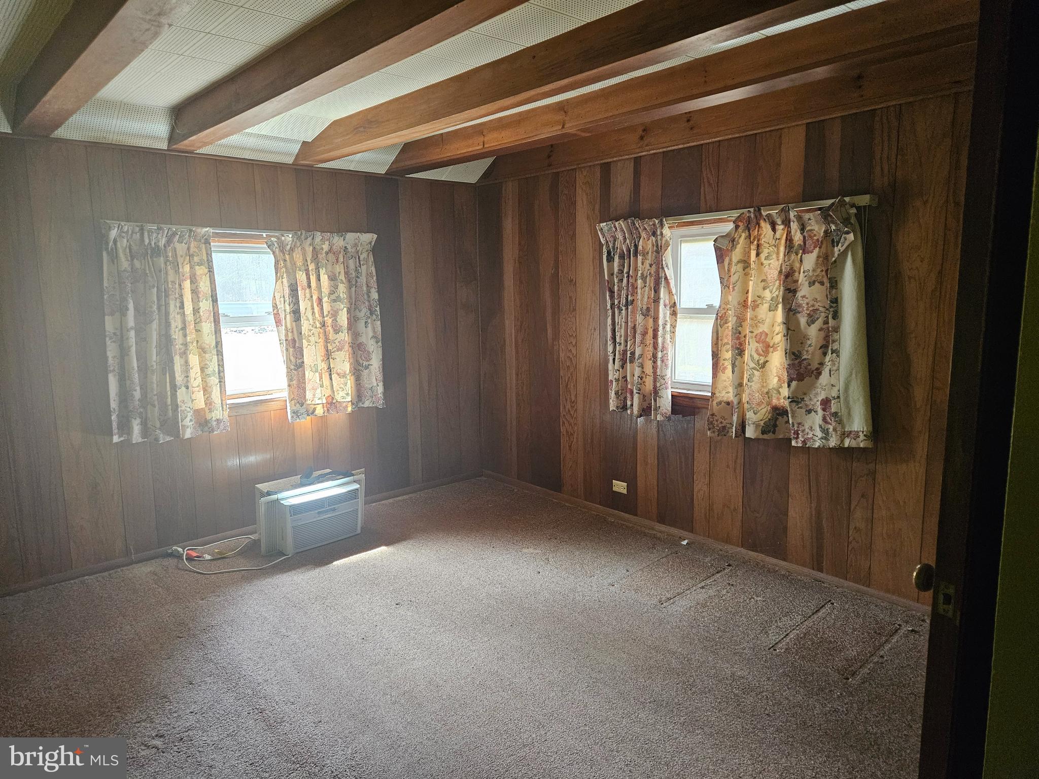 1130 McKean Road Ambler, PA 19002 - Photo 13 of 32 1st floor den