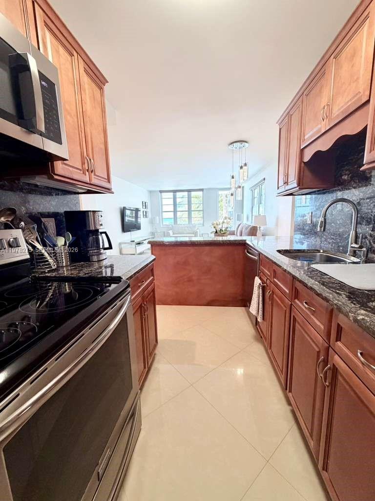 100 Lincoln Road, Unit 521 Miami Beach, FL 33139 - Photo 12 of 16