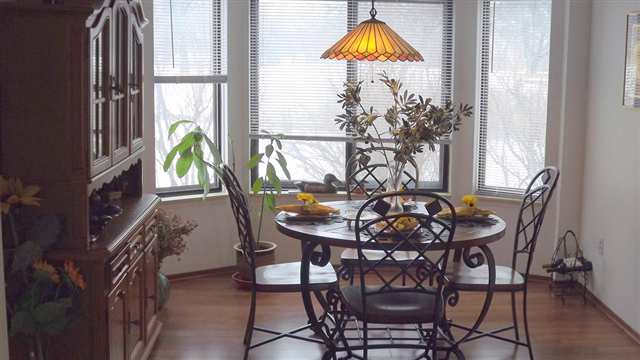 648 Baker Street Rochester, MI 48307 - Photo 4 of 10 31092358-3.JPG