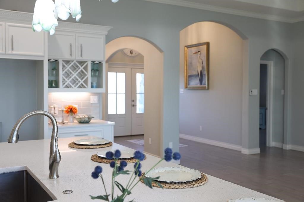 13 Southpointe Circle Rockport, TX 78382 - Photo 14 of 30 a close view of a sink table and chairs