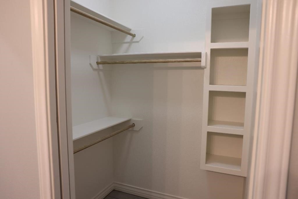 13 Southpointe Circle Rockport, TX 78382 - Photo 24 of 30 a small space with closet