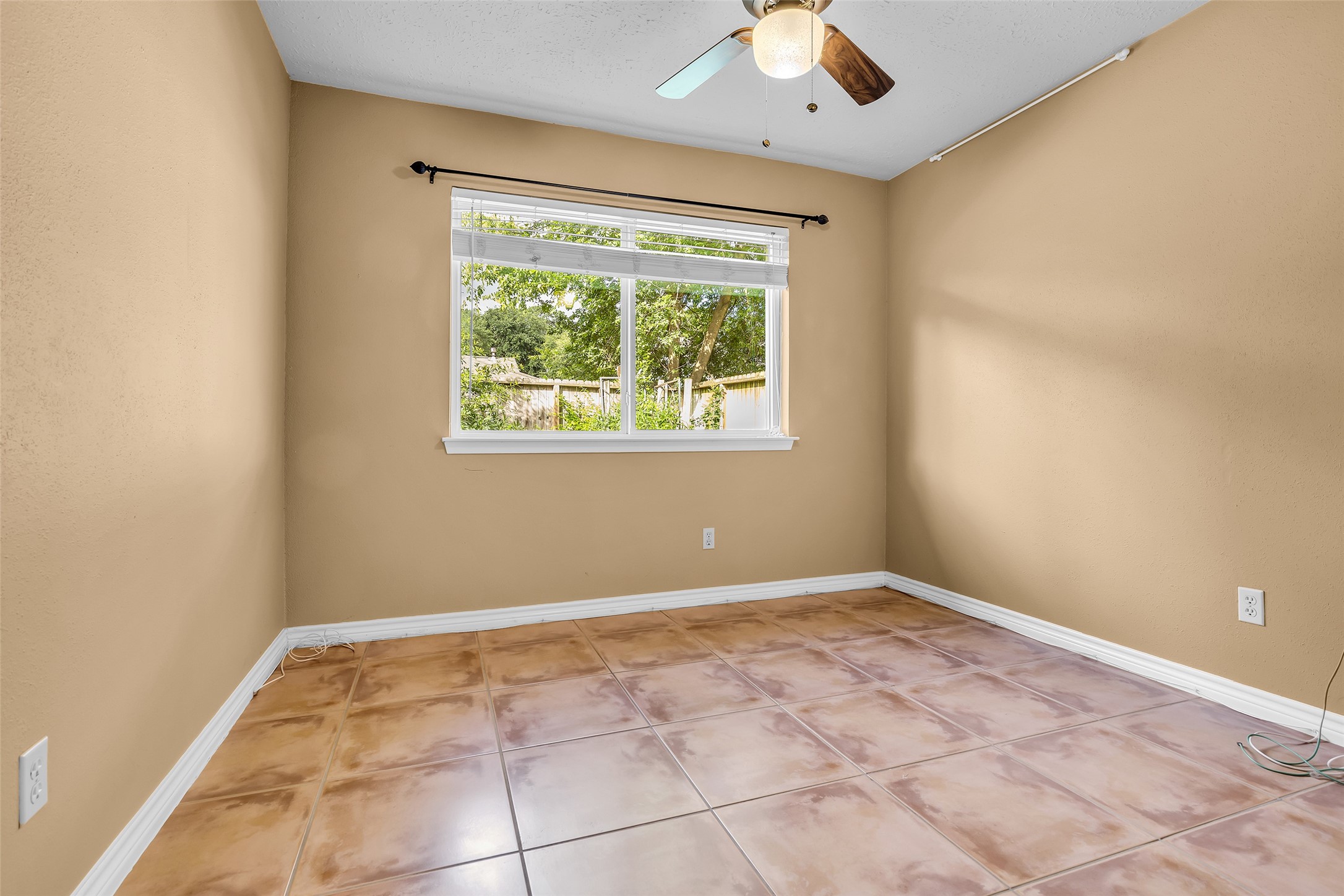 17314 Chapel Pine Street Spring, TX 77379 - Photo 28 of 44 3rd bedroom