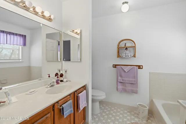 $640,000 | 13 Heritage Drive, Howell, NJ 07731