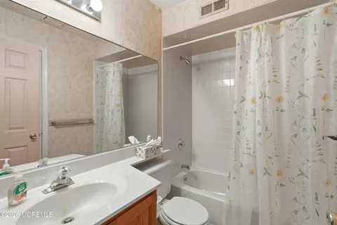 $640,000 | 13 Heritage Drive, Howell, NJ 07731