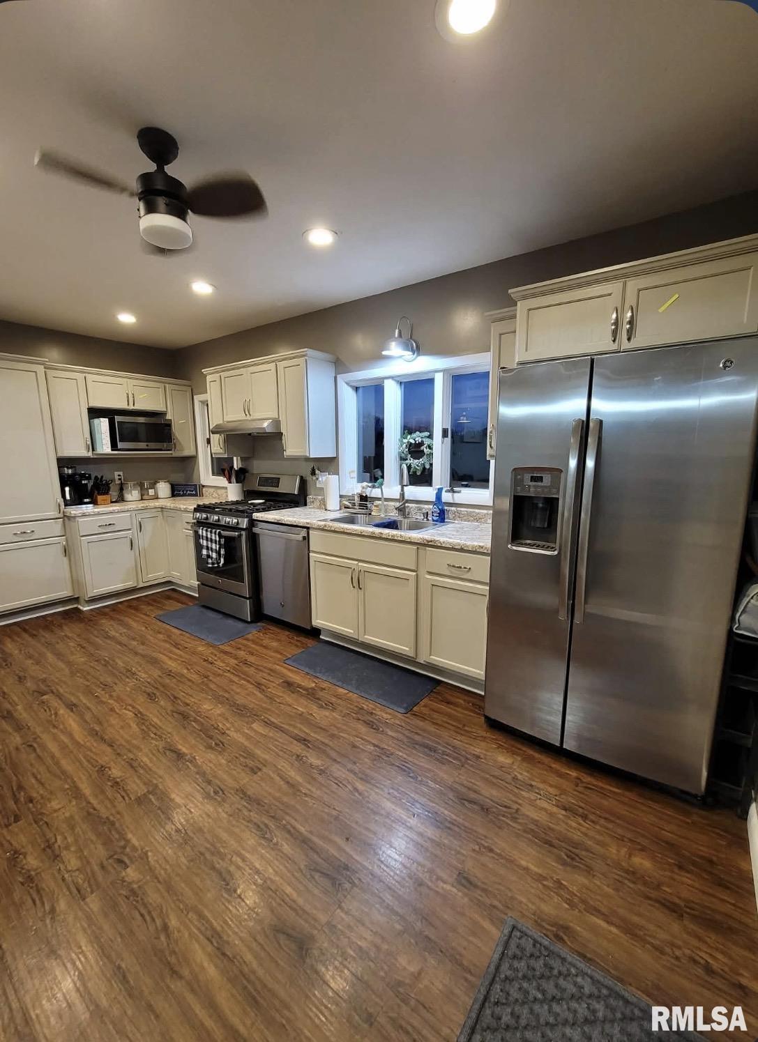 3271 Highway 14 Mulkeytown, IL 62865 - Photo 2 of 16