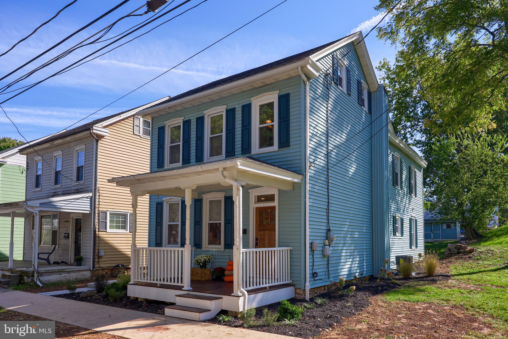 20 Maple Street Lititz, PA 17543 - Photo 1 of 62