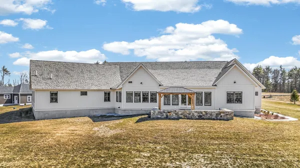 $2,085,000 | 52 Green Acres Drive, Buxton, ME 04093