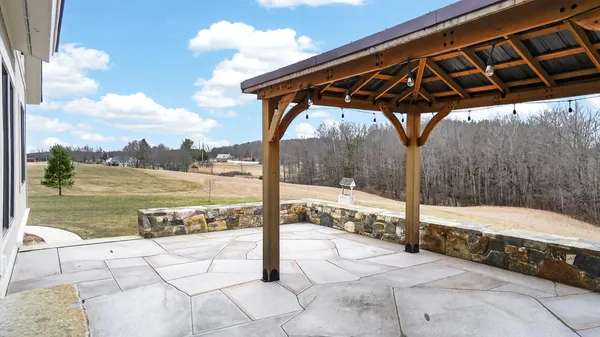 $2,085,000 | 52 Green Acres Drive, Buxton, ME 04093