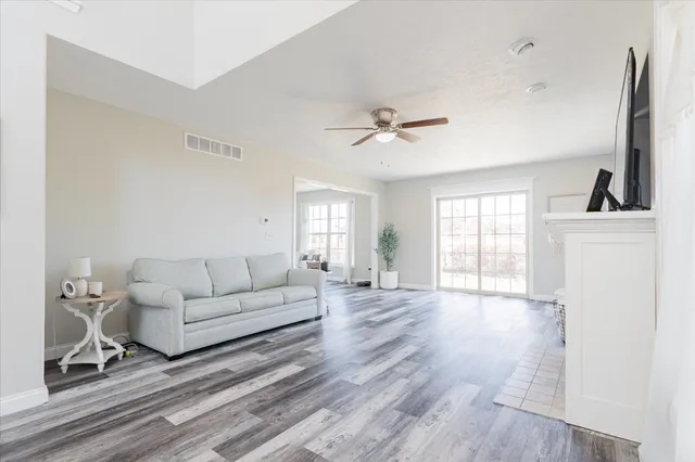 $324,500 | 1236 Blue Bill Way, Normal, IL 61761