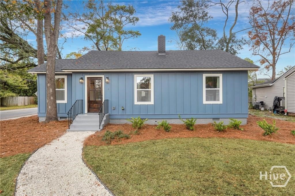 402 East 57th Street Savannah, GA 31405 - Photo 1 of 49
