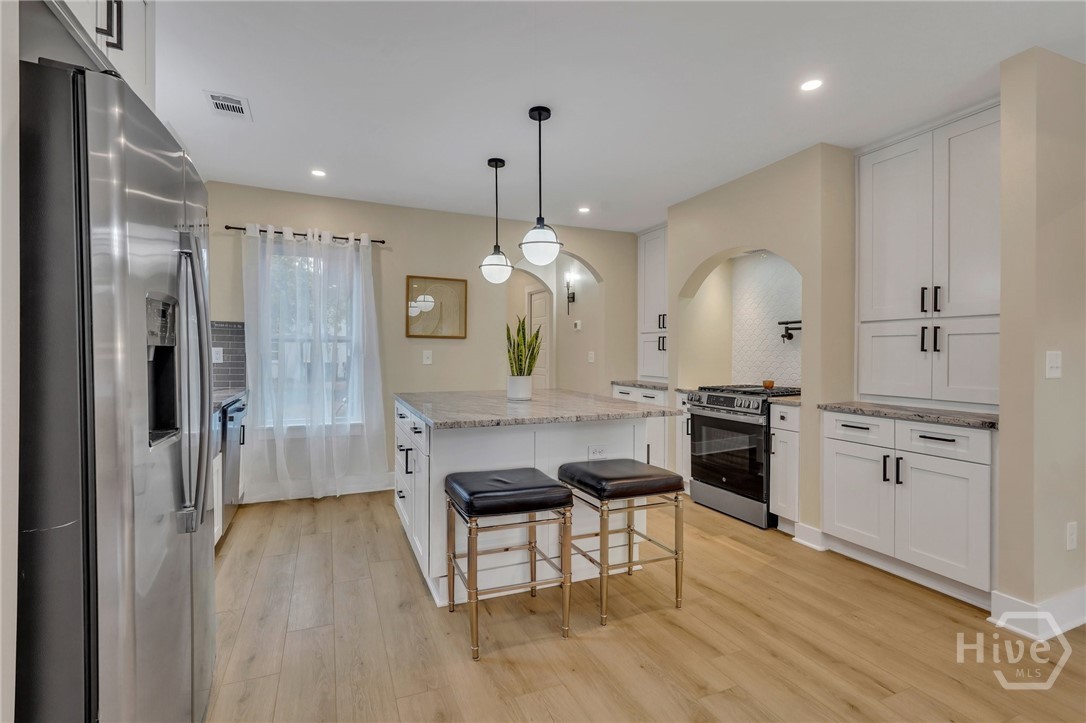 402 East 57th Street Savannah, GA 31405 - Photo 11 of 49