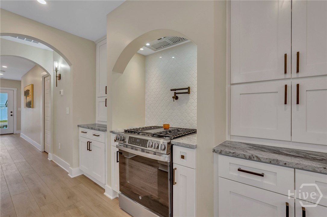 402 East 57th Street Savannah, GA 31405 - Photo 16 of 49