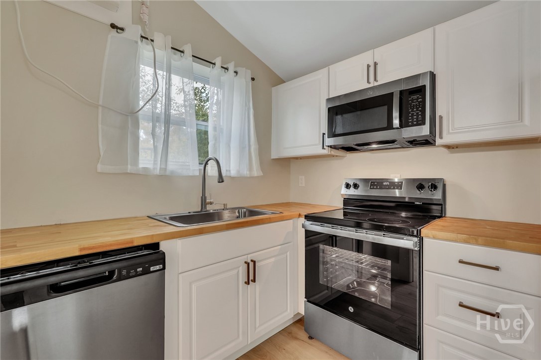 402 East 57th Street Savannah, GA 31405 - Photo 40 of 49