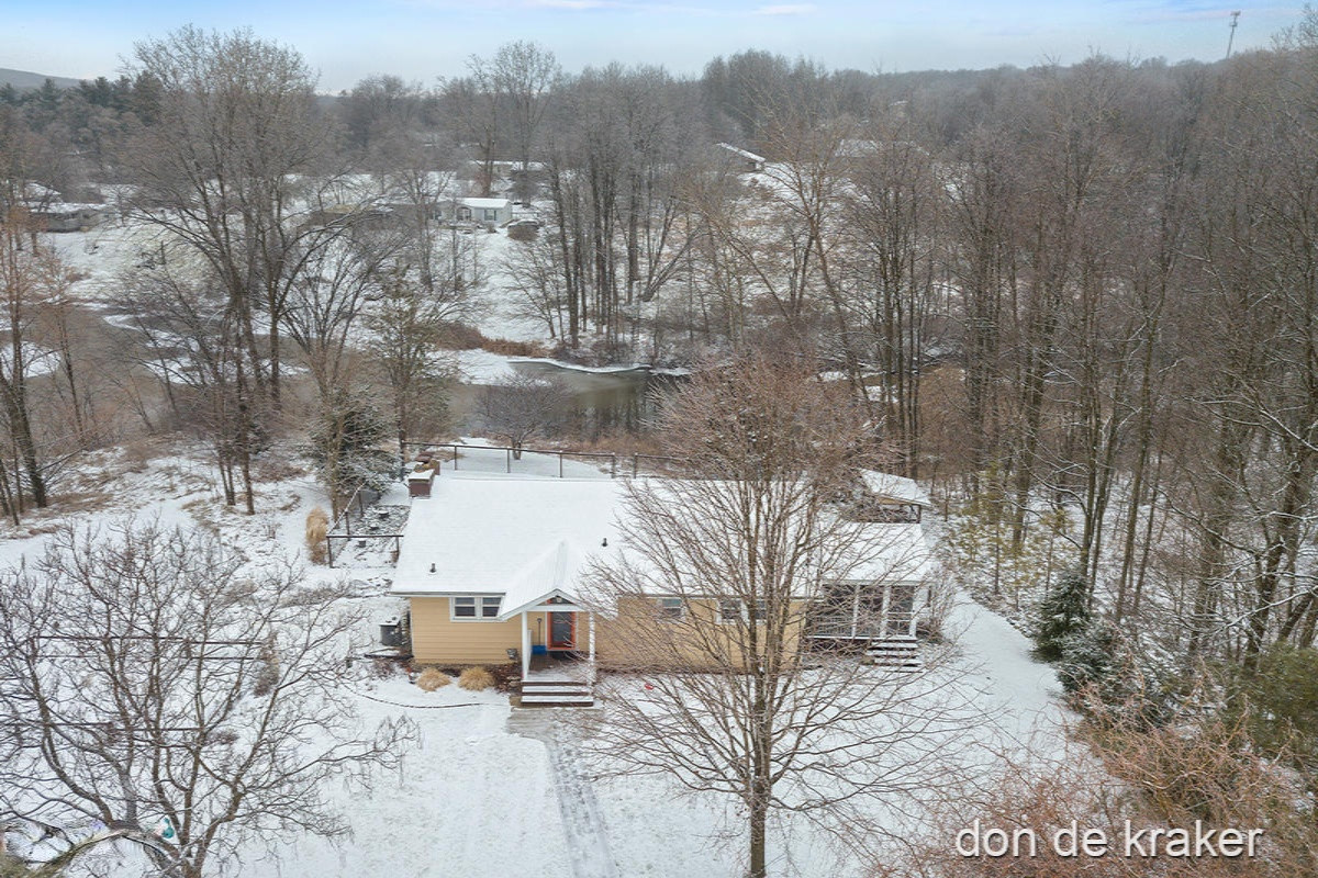 3352 Whites Bridge Road Lowell, MI 49331 - Photo 1 of 39 IMG_1000