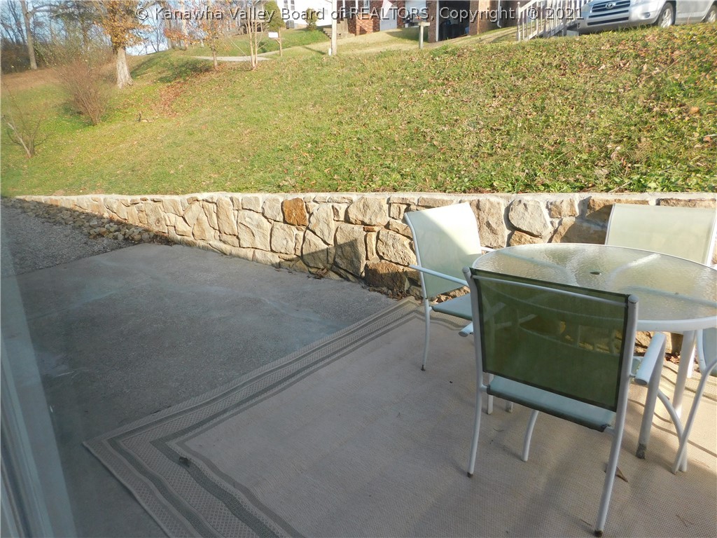 5240 Dewitt Road Charleston, WV 25313 - Photo 14 of 15 Gallery Image 14