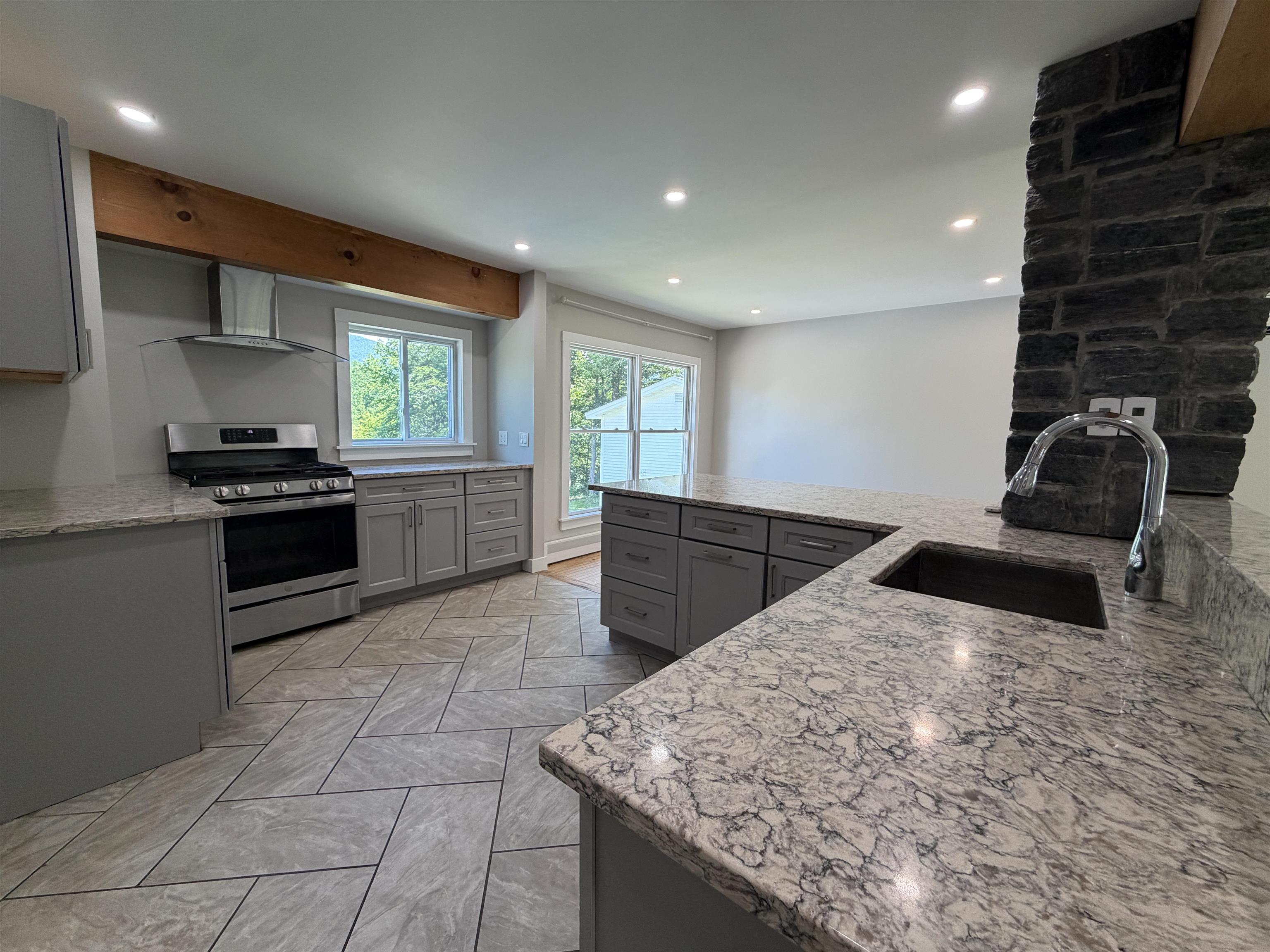 470 Creek Road Wallingford, VT 05773 - Photo 5 of 35