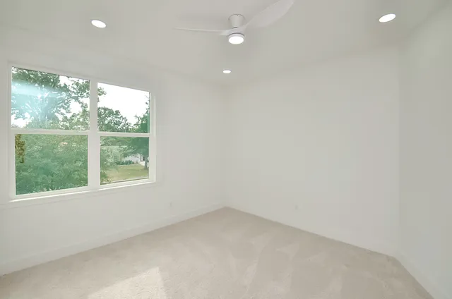 $1,290,000 | 702 Azaleadell Drive, Houston, TX 77018