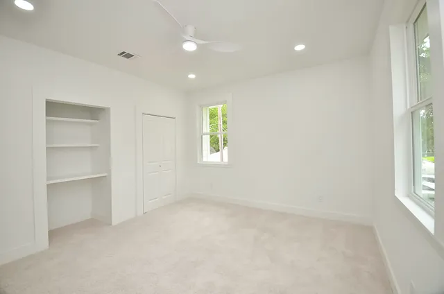 $1,290,000 | 702 Azaleadell Drive, Houston, TX 77018