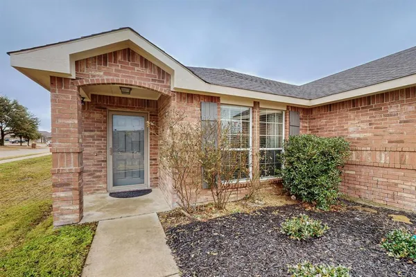 $2,150 | 144 Old Settler's Trail, Waxahachie, TX 75167