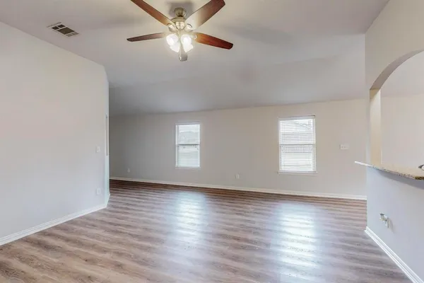 $2,150 | 144 Old Settler's Trail, Waxahachie, TX 75167