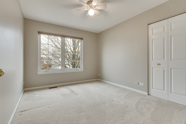 6264 Formoor Lane Gurnee, IL 60031 - Photo 10 of 20