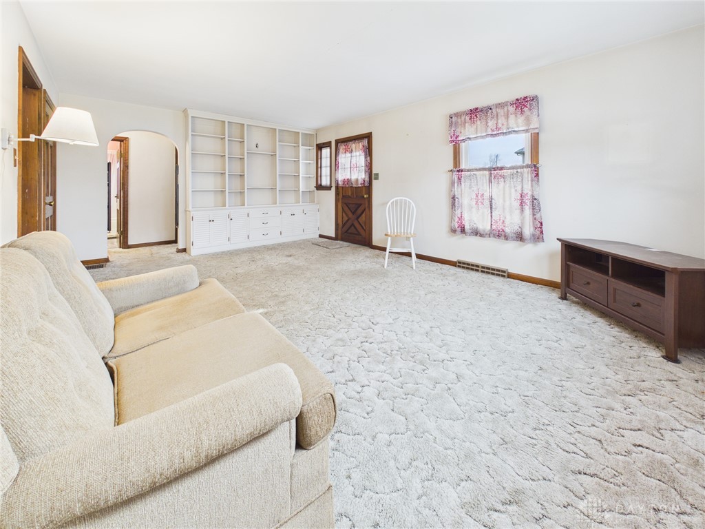 800 Spring Street Greenville, OH 45331 - Photo 3 of 18 Gallery Image 3