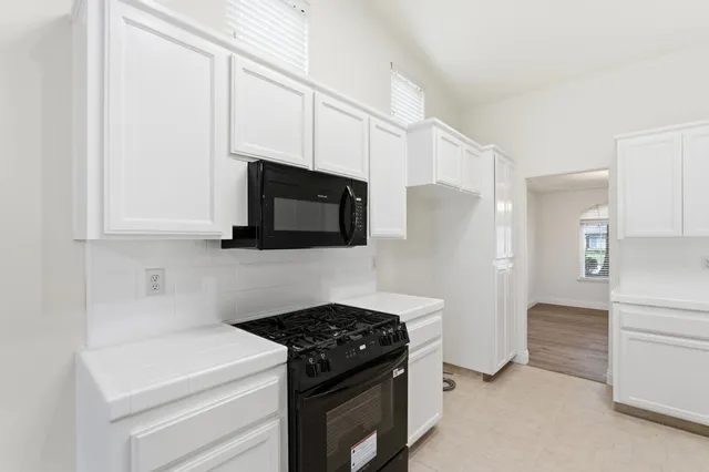 $449,950 | 737 Harbor Drive, Madera, CA 93637