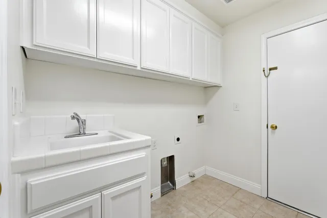 $449,950 | 737 Harbor Drive, Madera, CA 93637