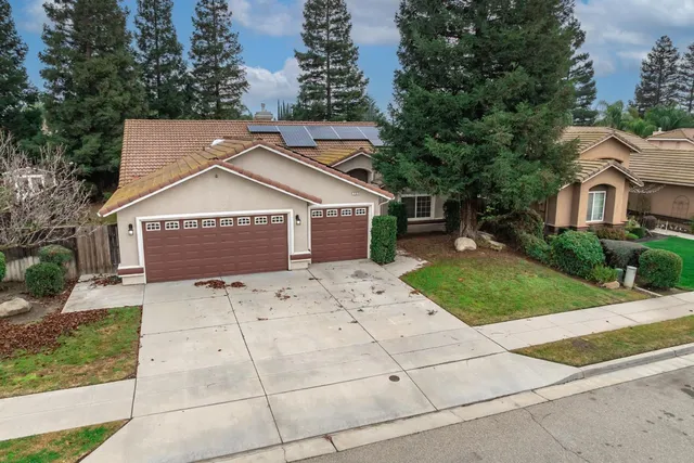 $449,950 | 737 Harbor Drive, Madera, CA 93637