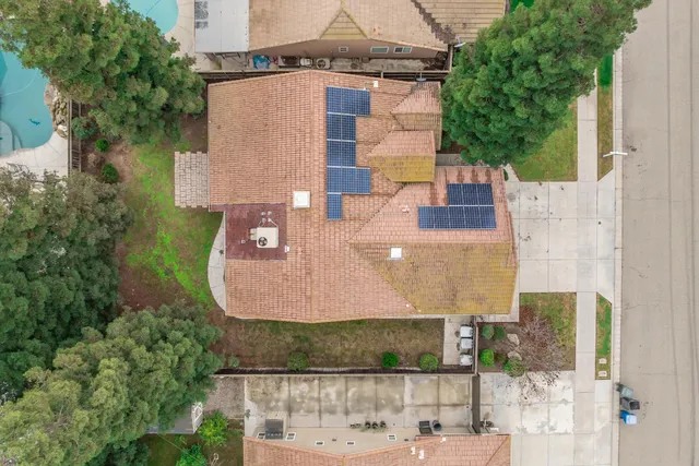 $449,950 | 737 Harbor Drive, Madera, CA 93637