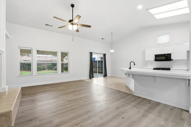 $449,950 | 737 Harbor Drive, Madera, CA 93637