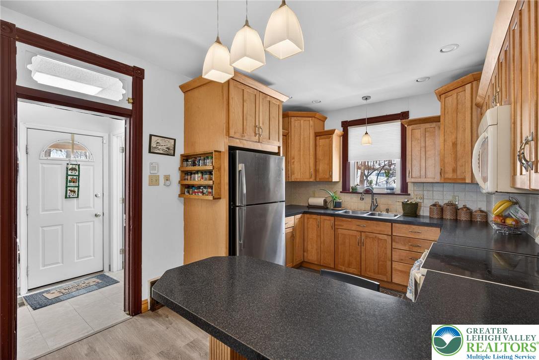 420 7th Street Slatington, PA 18080 - Photo 34 of 54 Kitchen