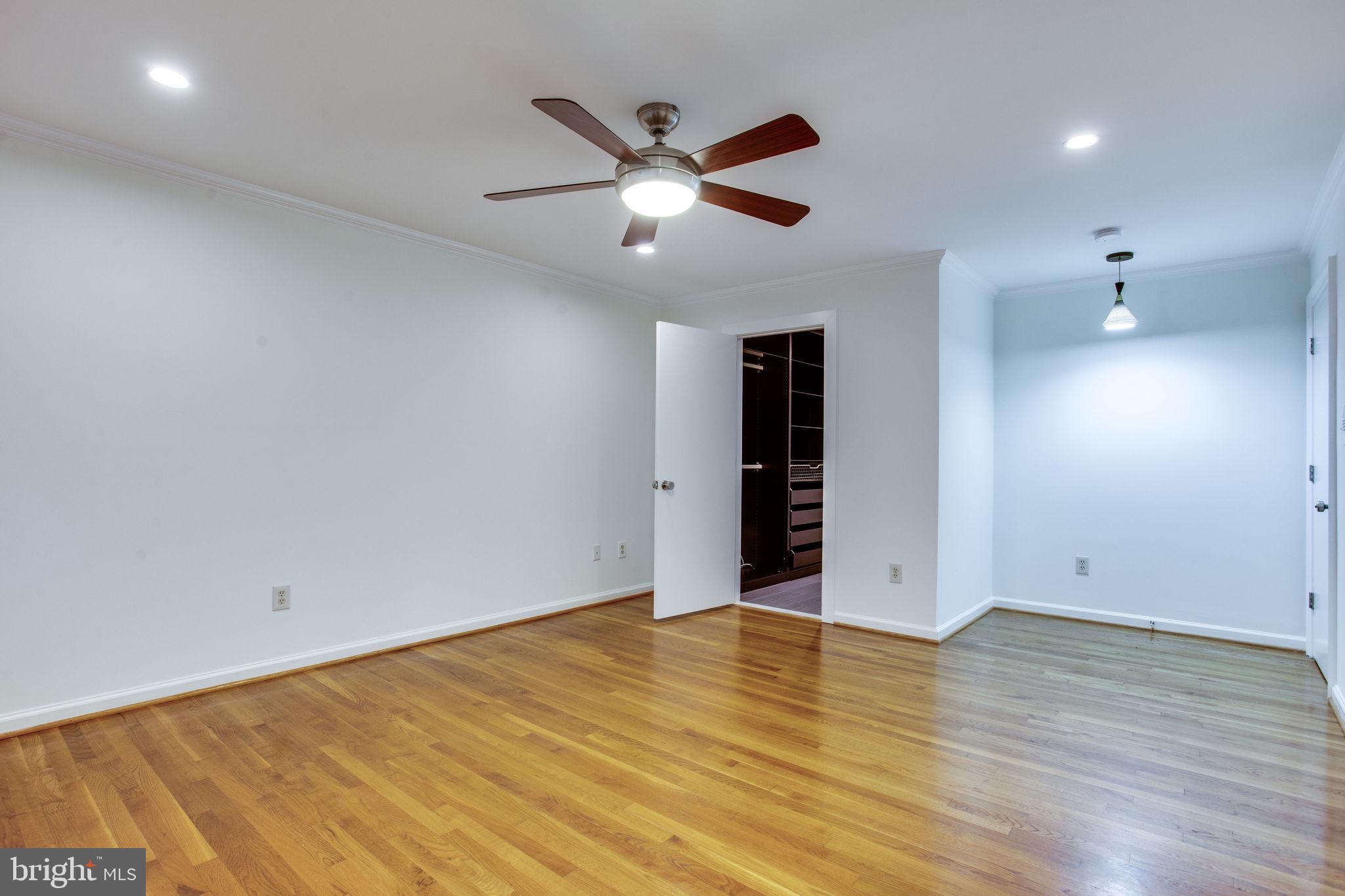 1013 Gelston Circle McLean, VA 22102 - Photo 15 of 33