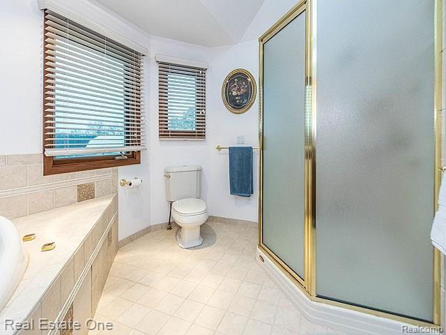 2111 Lone Tree Road Milford, MI 48380 - Photo 33 of 56 56_46.jpg