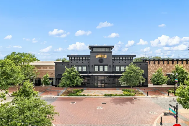 $289,500 | 2299 Lone Star Drive, Unit 405, Sugar Land, TX 77479