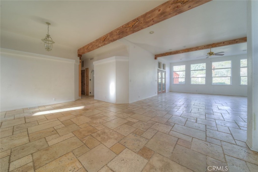 37440 Old Forest Road Anza, CA 92539 - Photo 28 of 72 Front Living room
