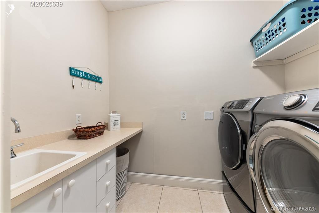 1069 Southwest Rio Vista Way Palm City, FL 34990 - Photo 38 of 47 Gallery Image 38