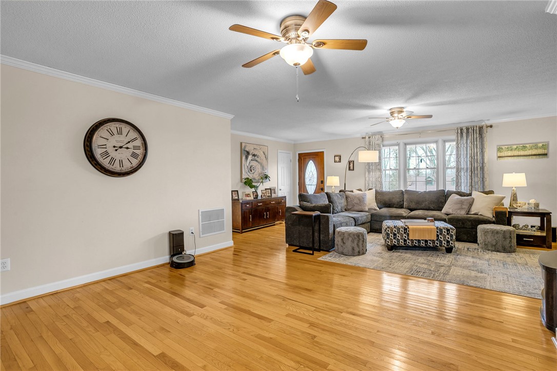 305 Clay Street Easley, SC 29642 - Photo 14 of 50