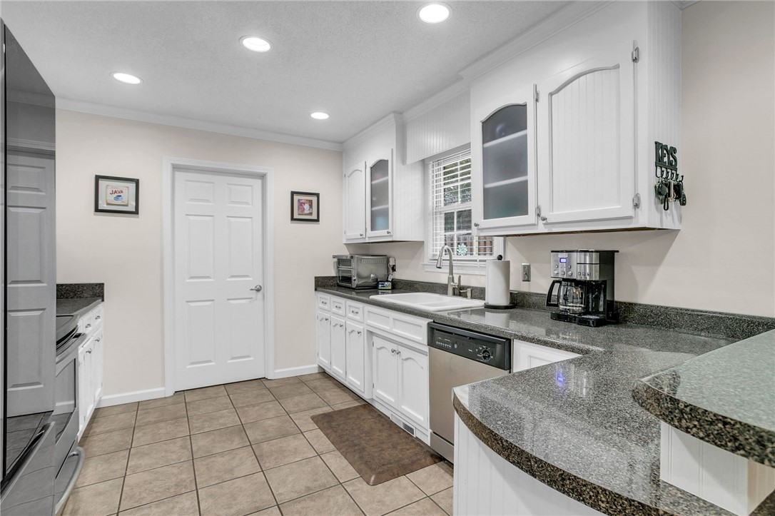 305 Clay Street Easley, SC 29642 - Photo 20 of 50