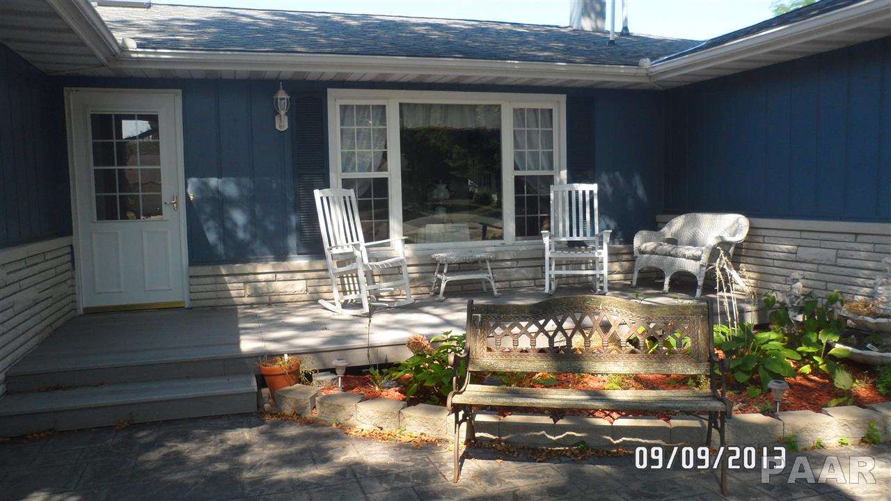 127 Pecan Street Canton, IL 61520 - Photo 4 of 34 Gallery Image 4