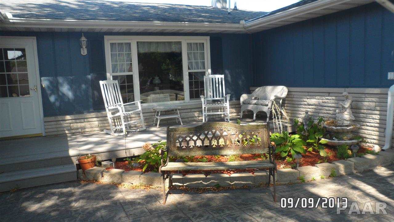 127 Pecan Street Canton, IL 61520 - Photo 5 of 34 Gallery Image 5