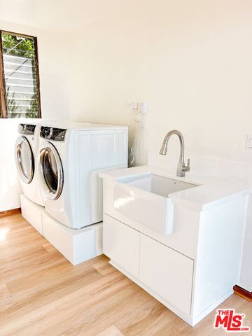 a view of a garden with plants